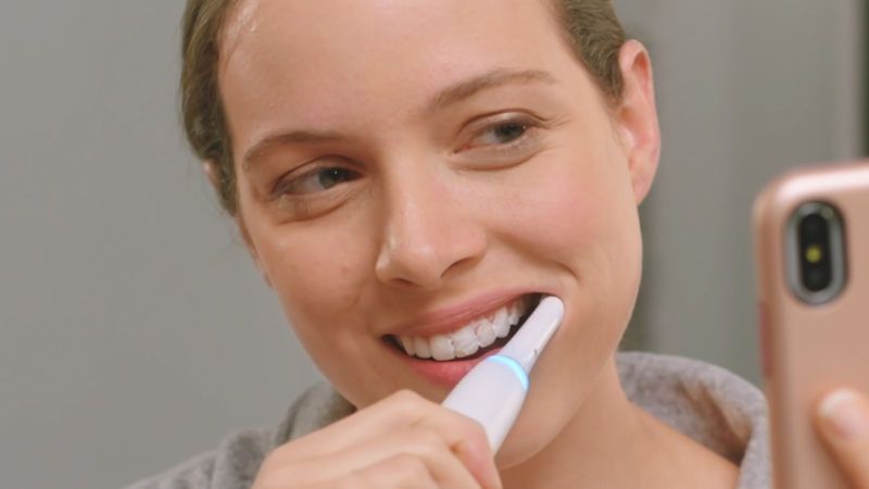 CES 2020: Chytrý zubní kartáček pozná, když je v puse něco špatně